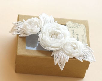 Handmade Ivory Lace Bridal Hair Flower Clip: Rhinestone Wedding Headpiece