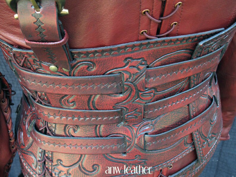 Decorative Mord'Sith Costume Red or White  Replica  image 5