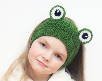 Ear Warmer Frog, Headband Frog, Head Wrap, Goblincore Outfit, Knit Headband, Cute Spring Outfit, Spring Accessories, Green Frog, Girls Hat