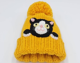 Kitty Hat, Knit Cat Hat, Cat Lovers Gift, Pom Pom Hat, Knit Beanie, Cat Applique, Kids Outfit, Winter Outfit, Cute Hat, Winter Accessories