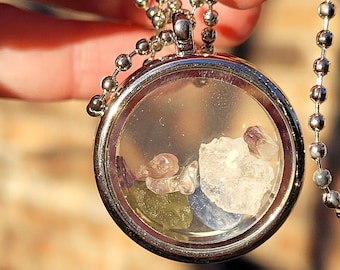 PHENAKITE & MOLDAVITE locket, Moldavite from Czechoslovakia, Kyanite, Amethyst quartz, ET energy, Powerful Reiki Crystal, Pagan, Wiccan