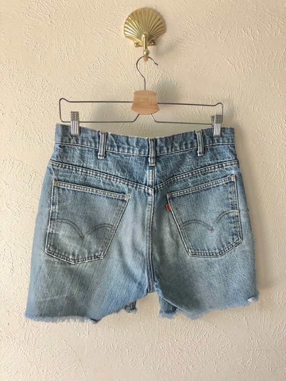 Vintage Levi’s Jean shorts - image 3