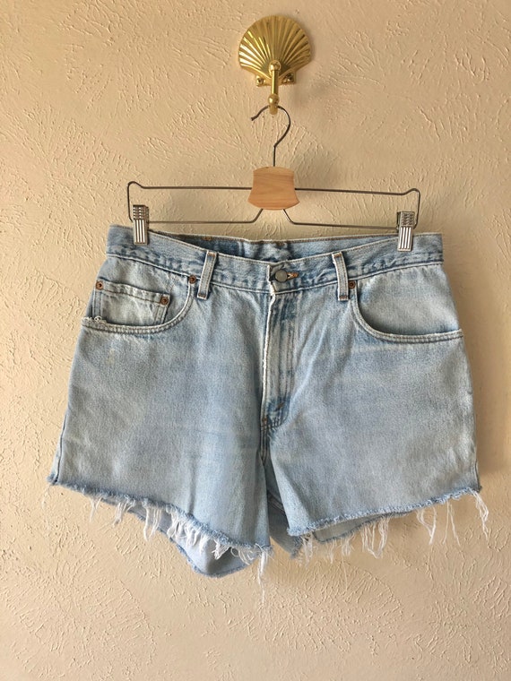 Vintage Levis 560 jean shorts