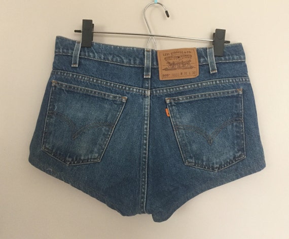 Vintage Levis 505 Jean Shorts Hot Pants - image 3