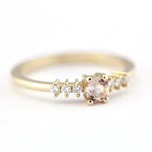 morganite ring , engagement ring, dainty engagement ring, minimalist engagement ring, symmetric ring, round diamond ring, delicate ring