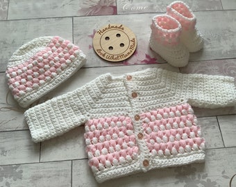 Crochet baby Set, cardigan, booties and hat. Premie set.