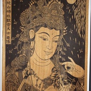 Traditionelle thailändische Kunst von Guanyin durch Druck auf Sepiapapier.