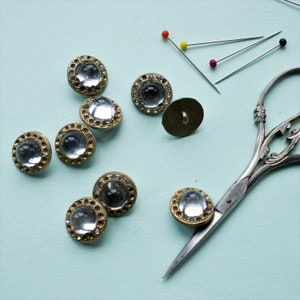 VINTAGE 9 Small Glass Cabochon & Diamante BUTTONS // 1970s VINTAGE Shank Design - 2.8cm diameter (D3)