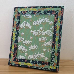 Custom &gt; 5x7, &lt; 8x10 Picture Frame