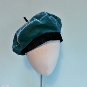 Jade Green SILK Velvet Woman&#39;s French Sailor Style BERET. A Fashionable Vintage 1940s Holiday Hat - size LARGE