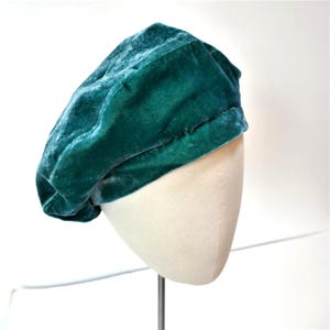 Jade Green SILK Velvet Woman&#39;s French BERET // 1940s Sailor Vintage Style // Fashionable Regency Hat // SMALL