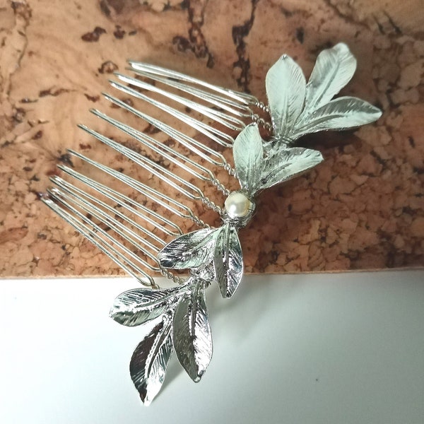 Silver small laurel leaf hair comb, bridal small hair comb, woodland wedding