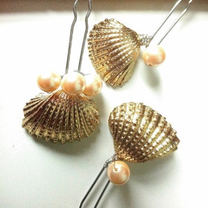 Gold seashell hair pins, pearl pins, seaside wedding, beach wedding, mermaid pins