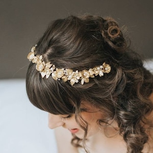 Gold flower leaf hair vine, gold crown, bridal headpiece, flower pearl vine image 1