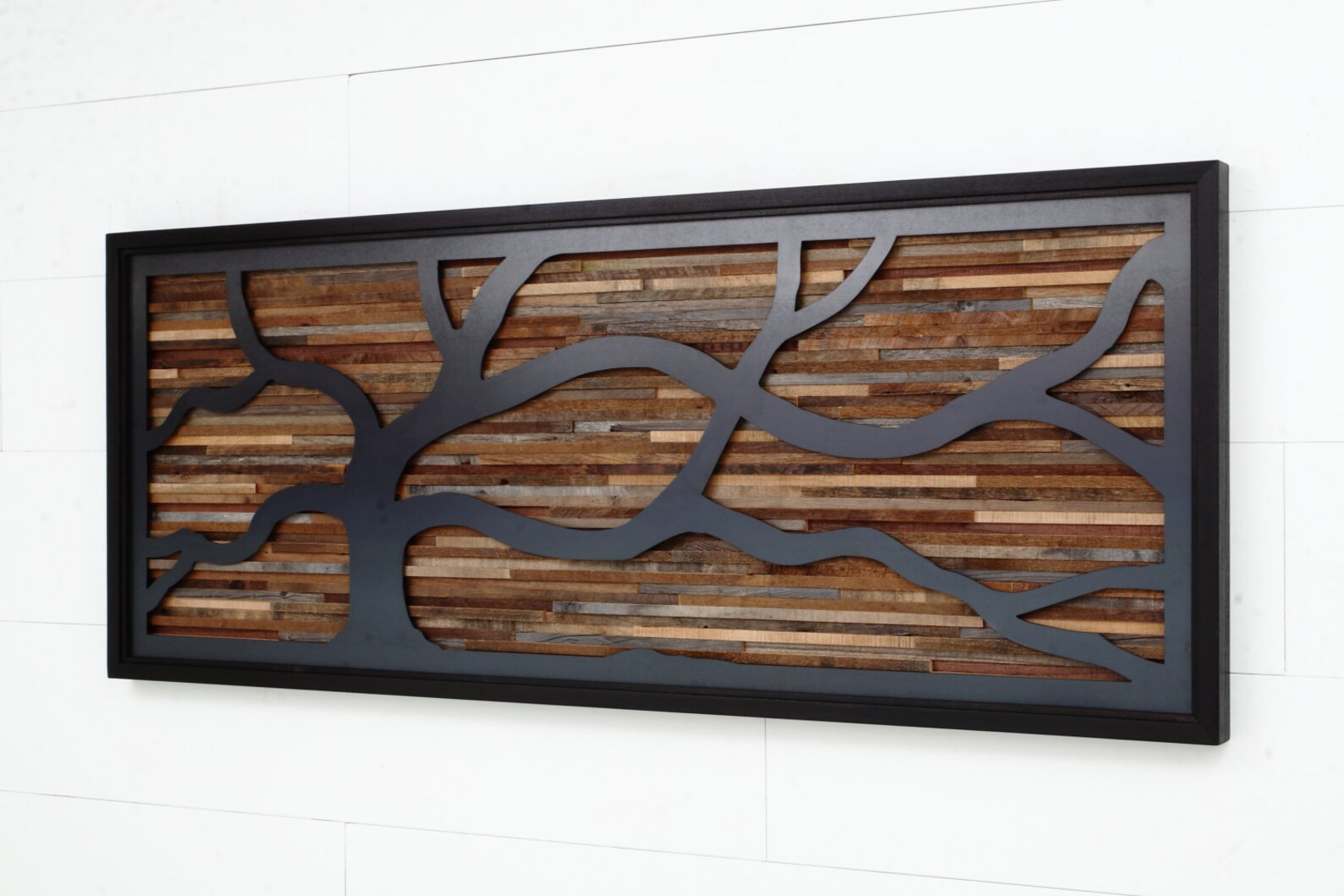 металл с покрытием под дерево. кортен сталь на фасаде. порошковая краска под дерево. дерево и металл декор. сталь под дерево.