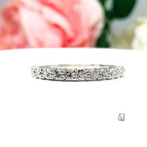 Round CZ 2.5mm Wedding Band Half Eternity 12 Stone