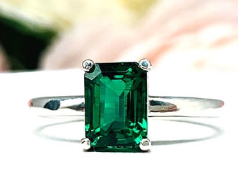 Emerald-Cut Lab Emerald Ring • 7x5mm—9x7mm, Sterling Silver