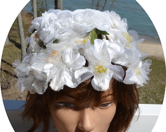 SALE! Millinery Floral Hat - UNUSED -  White Flower Petals/Leaves, Wire Base, Derby/Other, Great Gift - Vintage - Rare, Fabulous!