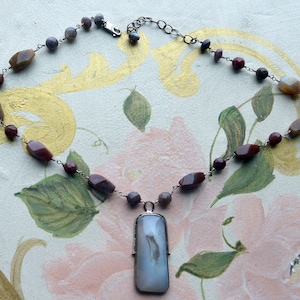 SALE! Agate Sterling Necklace - Sterling Silver Setting, Beautiful Pendant/Stones, Great Gift - Vintage - Rare, Fabulous!