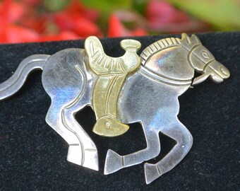 VENTE ! Broche cheval au galop - poinçonnée, selle en argent sterling/or, Mexique, excellent cadeau - vintage - rare, fabuleux !