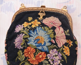 Petite Point Floral Tasche: Schwanenverschluss, handgefertigt, goldfarbener Rahmen, Vintage, SALE!