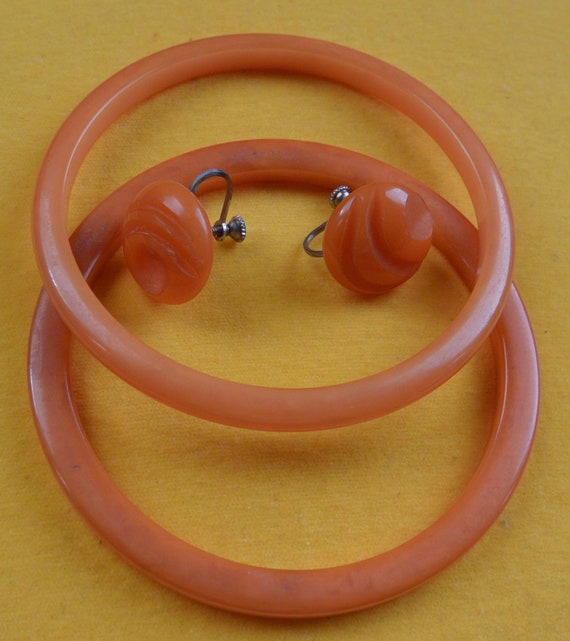 SALE! Bakelite Earrings, 2 Orange Bangle Bracelet… - image 7