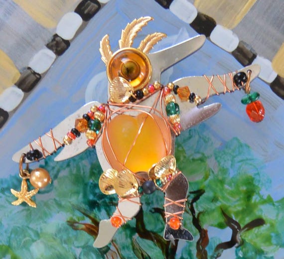 Liztech Boogie Bird Brooch: Signed, Jelly Belly, US Handcrafted
