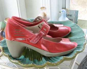 Merrell Evera Shoes: Red Leather Open Work Heels - US 10/EU 41, Vintage, SALE!
