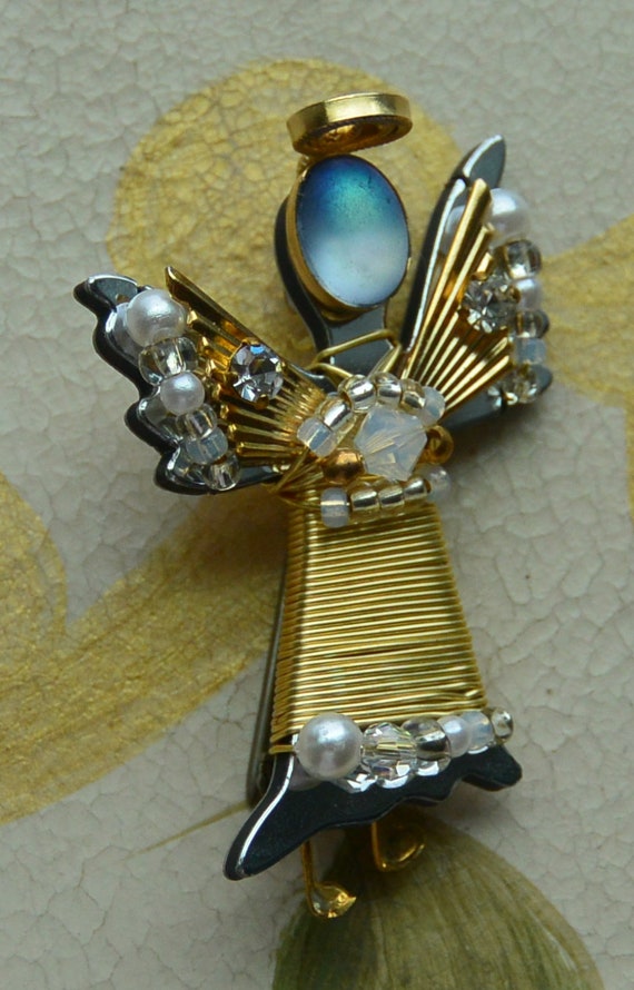 SALE! Liztech Angel Brooch - Signed, Gold Halo/Wi… - image 3