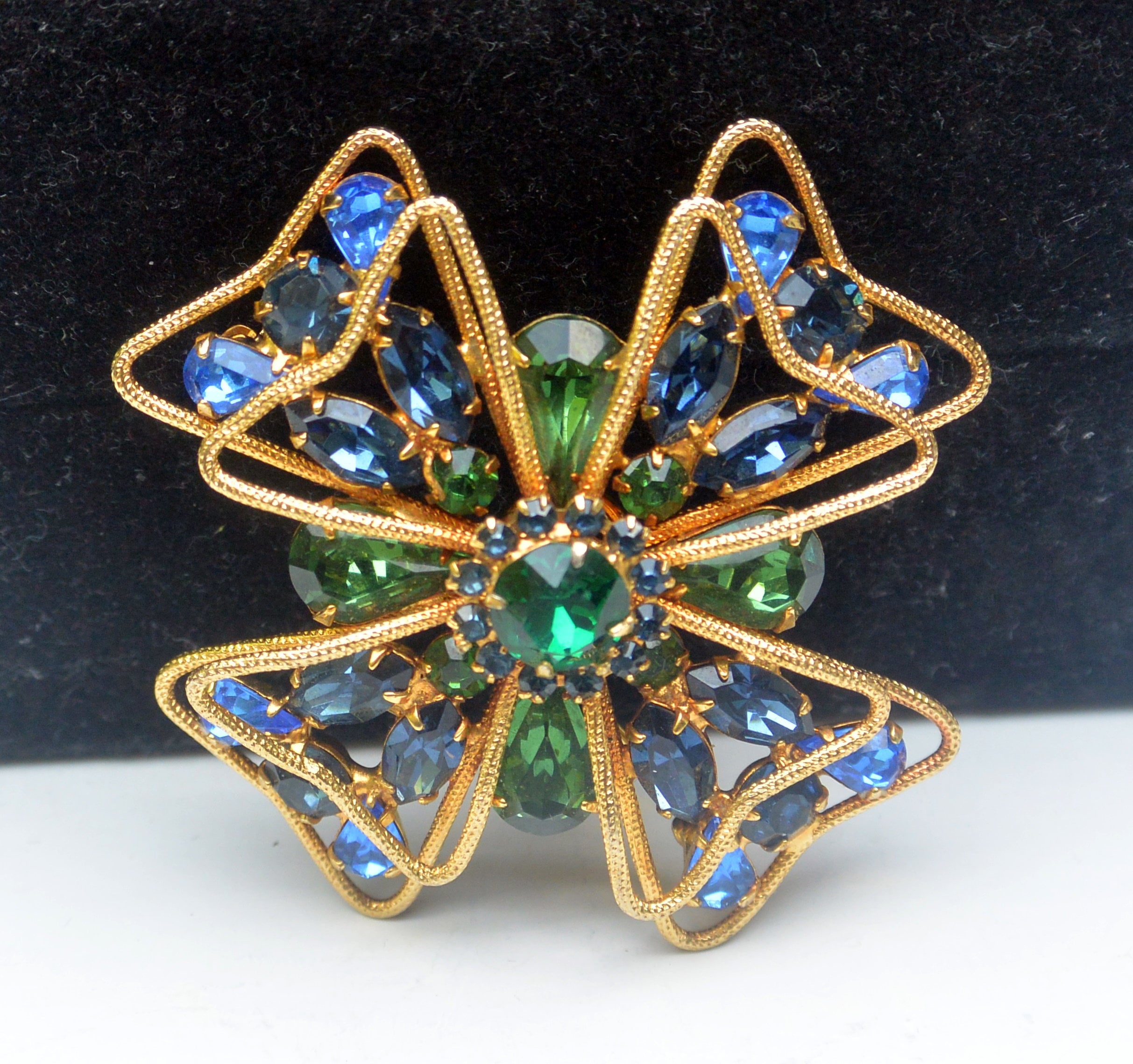 Broche Napier - Grappe De Cristal Simulé Or - Neuf En Coffret Cadeau - Bijou