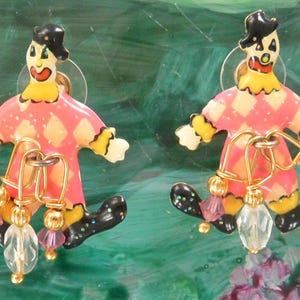 Boucles d'oreilles Lunch at the Ritz - INUTILISÉES - signées à la main, clowns, cristaux Swarovski, percées, carte Orig, excellent cadeau - vintage - rare, fabuleux !
