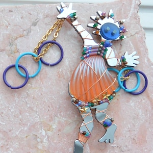 VENTE ! Broche Liztech Wild Woman - inutilisée - signée, carte Orig, fabriquée à la main, États-Unis, Great Git - vintage - retirée, rare, fabuleuse !