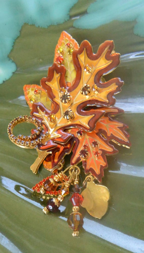 Grande Broche Vintage Ritz – Couleur Or Mat, Motif Chêne Automne – Neuf Sans Boîte