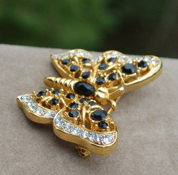 Designer brooch best sale sale