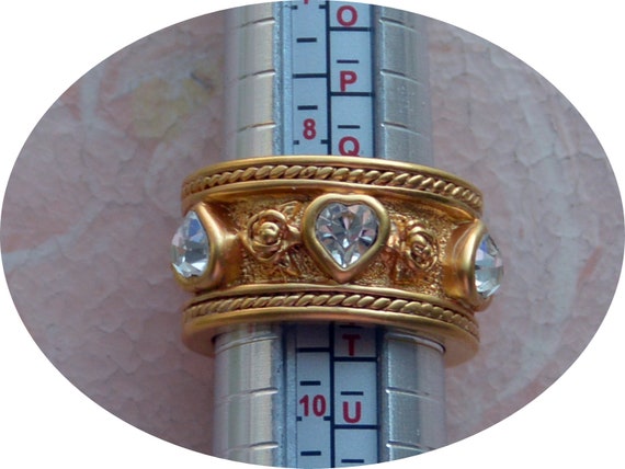 SALE! Elizabeth Taylor Ring - Signed, Love Blooms… - image 6