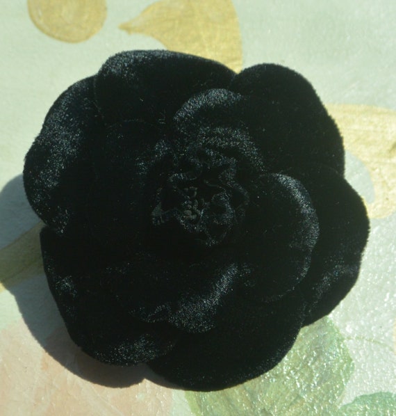 SALE Chanel Flower Brooch/pin UNUSED Signed Black -  Hong Kong