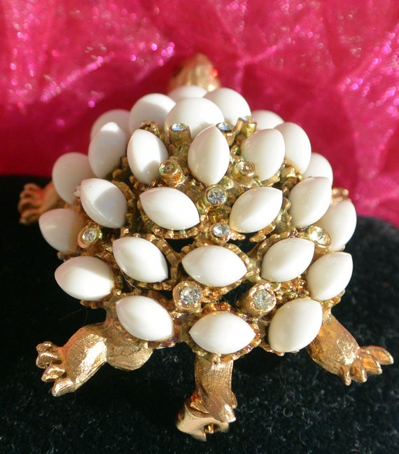 Sale! HAR Turtle Brooch - Signed,  White Cabs, Sp… - image 8