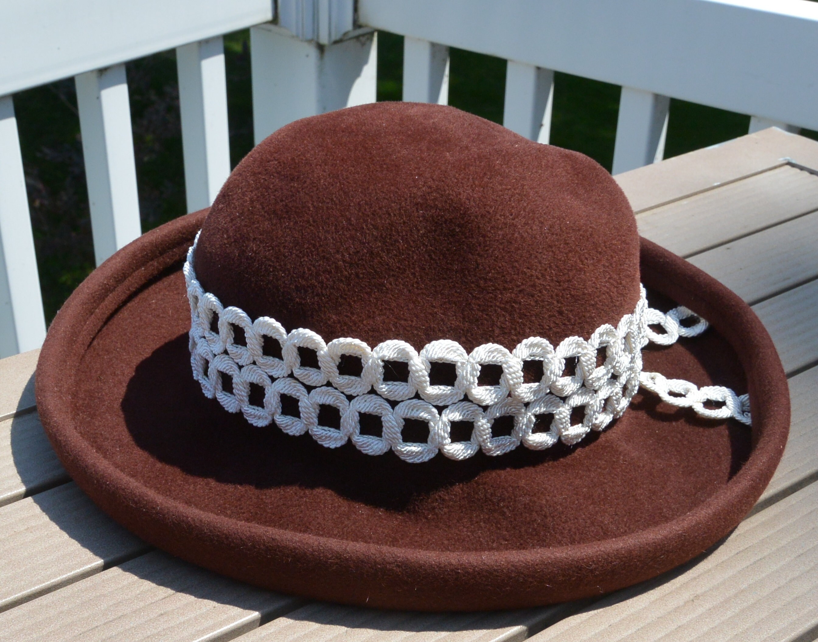 Vintage ERIC JAVITS Brown Wool Molded Hat Eric Javits Brown Wool Hat With White Hatband, Label  main image 2