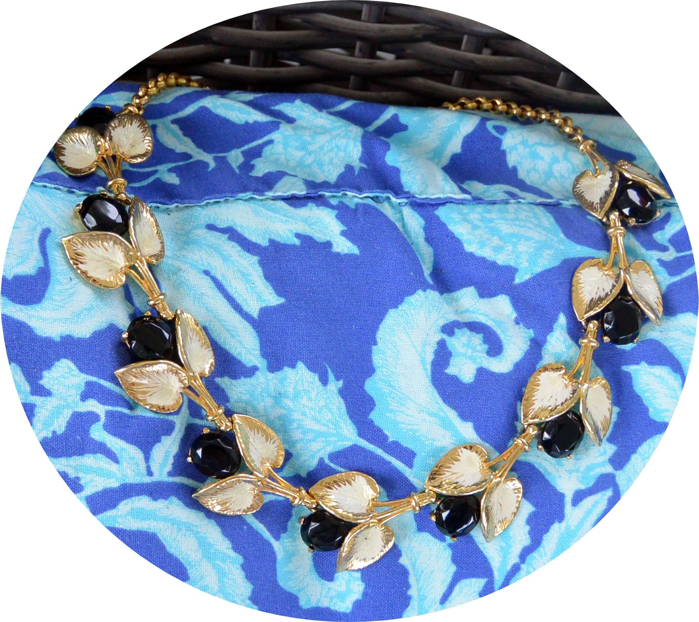 Schiaparelli necklace - Etsy 日本