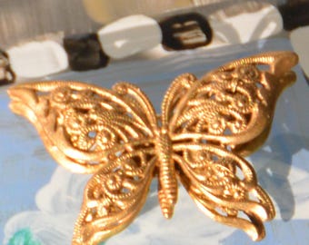 Miriam Haskell Signed Gold Tone Butterfly Hat Pin with Floral Accent Vtg 30s-70s Vintage Miriam Haskell Butterfly Gold Tone Stick Pin Signed  main image 3
