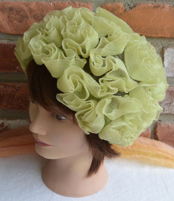 SALE! Elsa Schiaparelli Dress Hat, For Sitlers - M