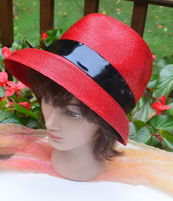 48 HR SALE! Elsa Schiaparelli Hat, Bloomingdale's