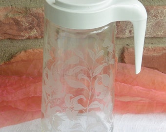 SALE! Floral Glass Pitcher - Tang Plastic Lid, Everyday/Entertaining, Great Gift - Vintage - Rare, Fabulous!