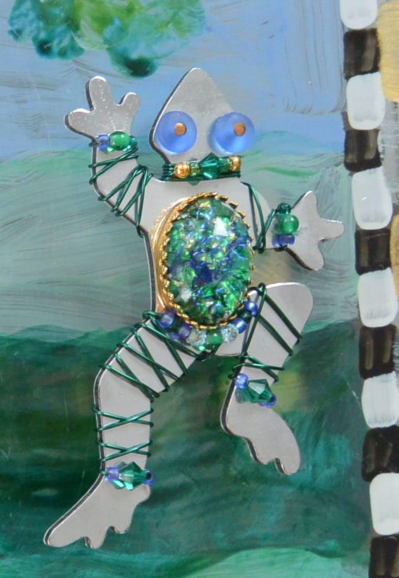 Liztech Brooch - UNUSED - Signed,  3D Jeweled Frog, Hand Crafted  US,, Retro Glass, Vintage, Retired, SALE! View 2