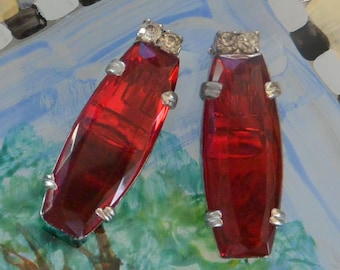 Schiaparelli Like Ohrringe: Seltene Form, Rote Glam Cabochons, Statement, Vintage, SALE!