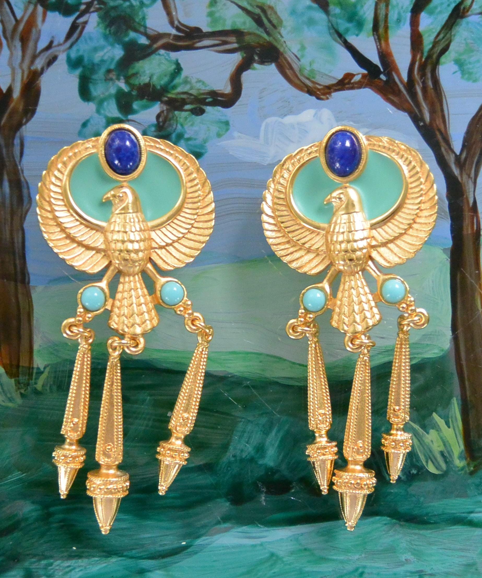 Elizabeth Taylor Clip Earrings: UNUSED, Signed, 22K Gold Cleopatra