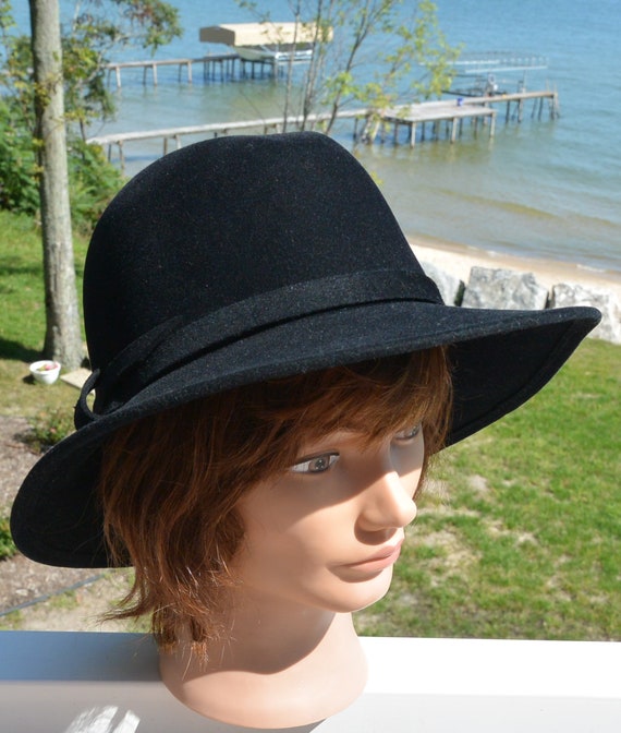 Frank Olive Black Felt Wool Hat - Neiman Marcus Designer  display picture 1
