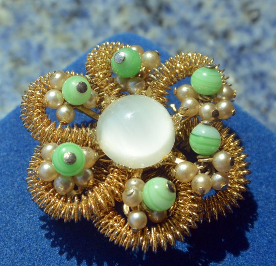 Moonstone brooch deals