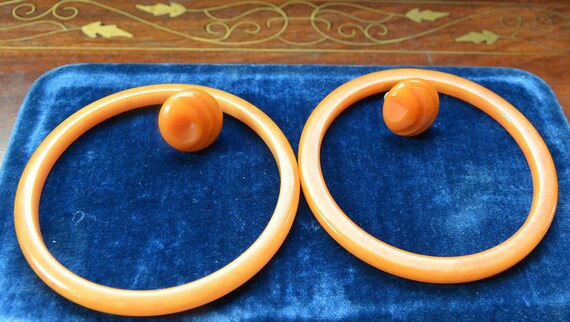 SALE! Bakelite Earrings, 2 Orange Bangle Bracelet… - image 5