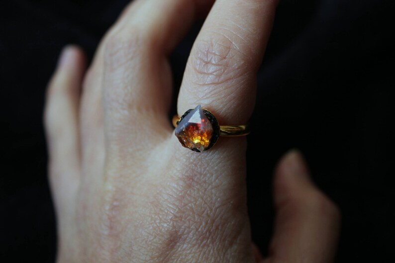 Citrine ring gold,minimalist ring,dainty yellow ring,raw stone ring,raw crystal ring,raw gemstone ring,rock ring,bohemian rings,hippie rings